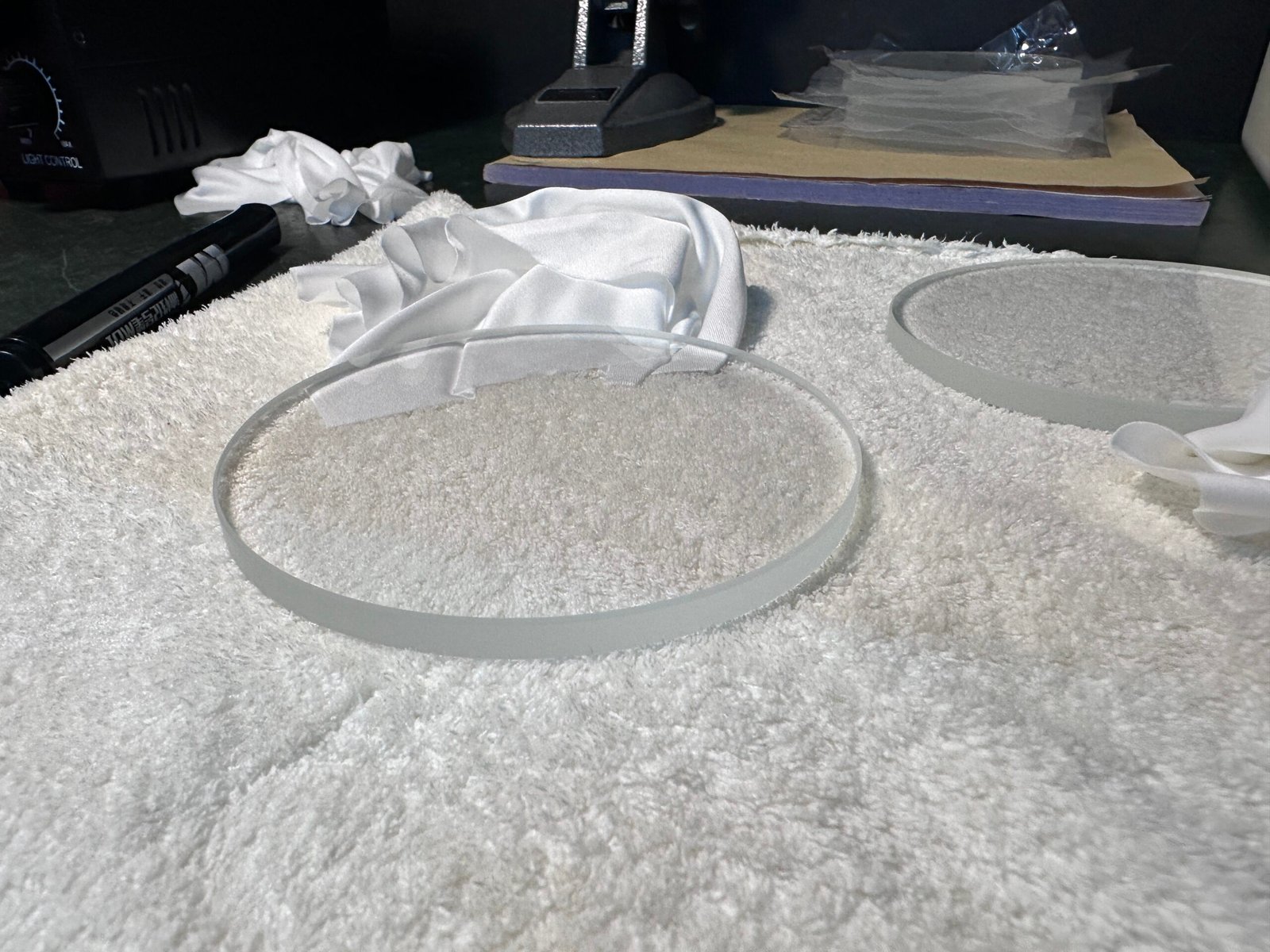 Fused quartz glass thin sheets and optical substrates
